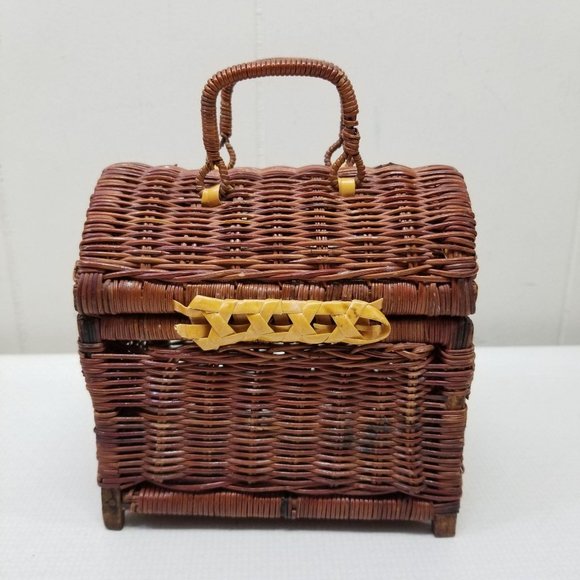Wicker Rattan Brown Mini Trunk Chest Treasure Box - Picture 11 of 12